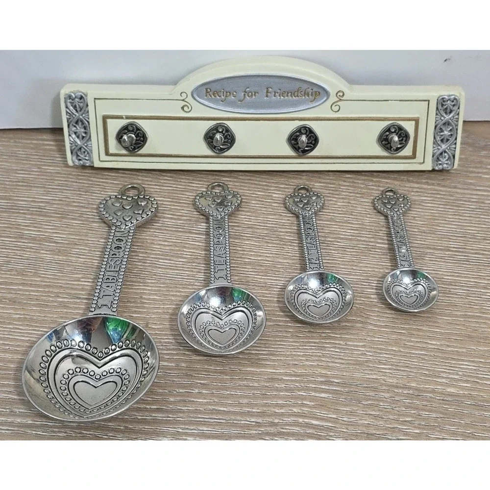 Heart Themed 4 Piece‎ Measuring Spoon Set 1 TBLS, 1 TSP, 1/2 TSP, 1/4 TSP